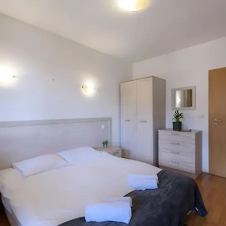 Eleganceview Apartment- 3 Bedrooms * Bansko